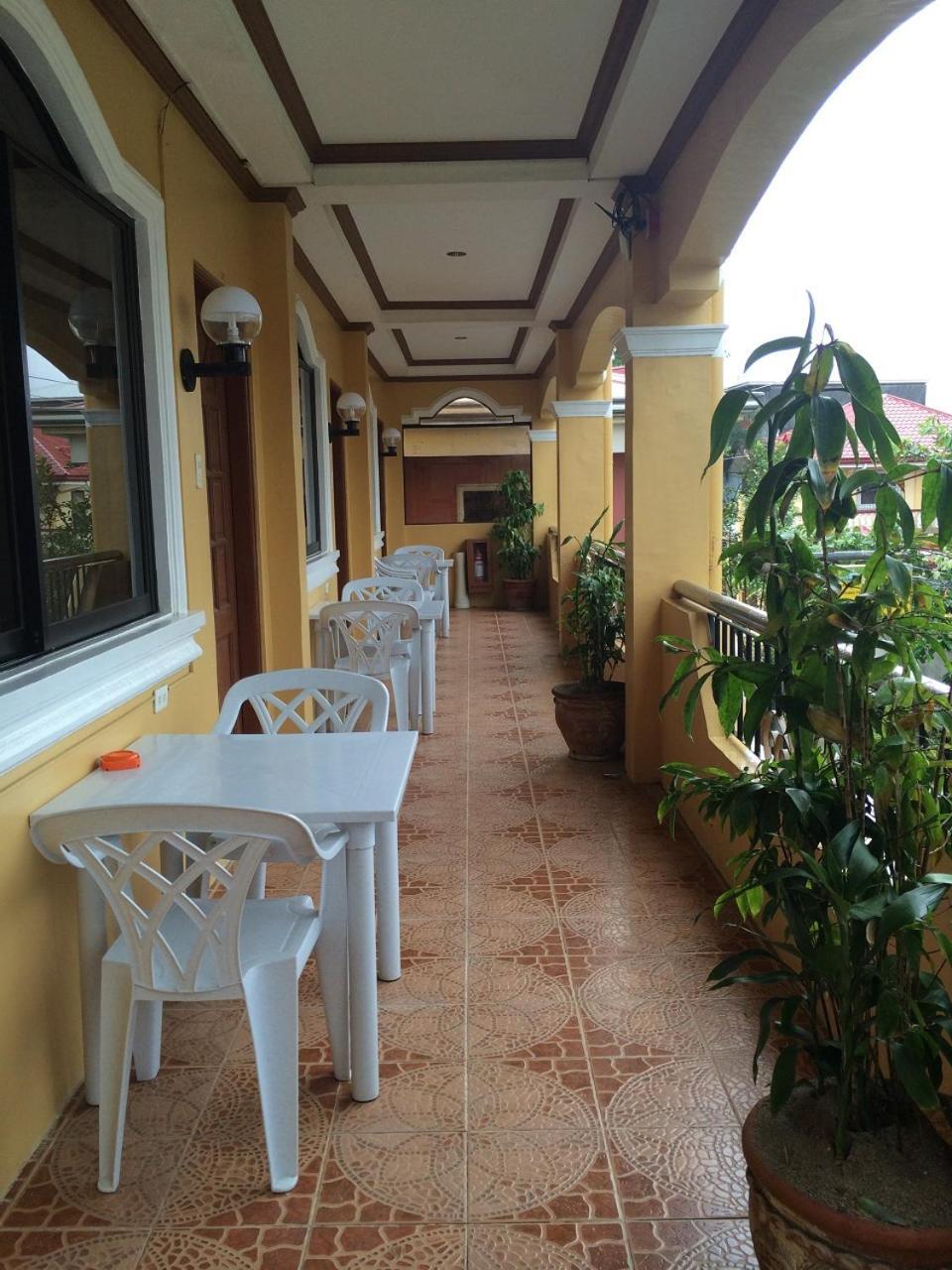 Sunrise Apartelle Olongapo Exterior foto