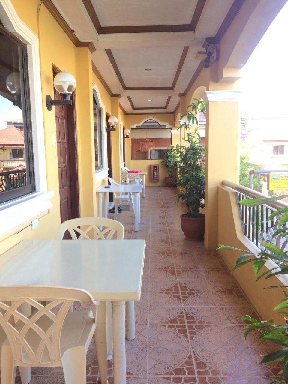 Sunrise Apartelle Olongapo Exterior foto